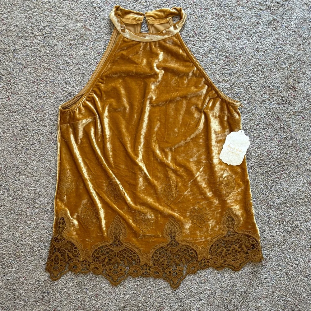 Altar’d State Velvet Goldenrod Halter Top Size Medium NWT - Picture 2 of 15